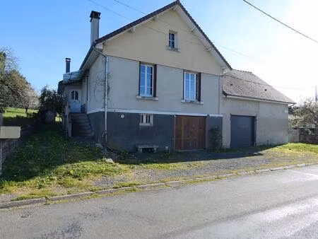 maison115 m2 / 3 chambres / sous-sol / grand garage / terrain 1548m²