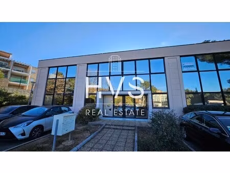 location local professionnel 173m² vitrolles 13127