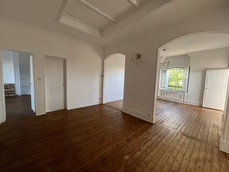 vente appartement 5 pièces 132 m² à gisors (27140)  153 000 €