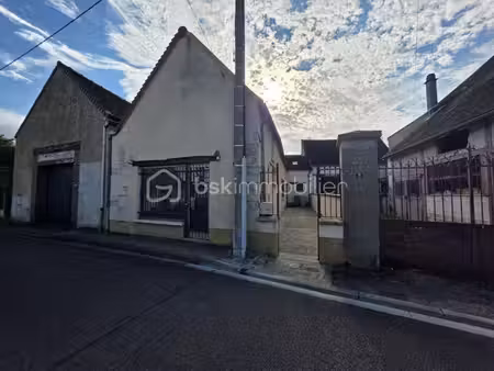 maison de ville transformé en salle sport 156 m² possible de remettre en maison d'habitati
