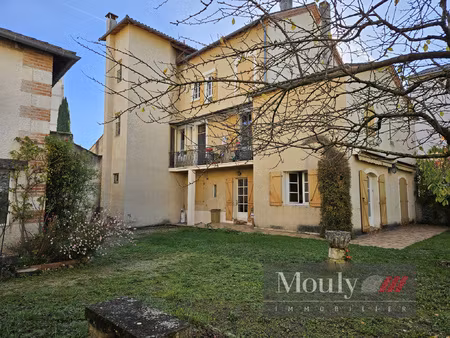 maison de ville avec jardin  dependances et rapport locatif