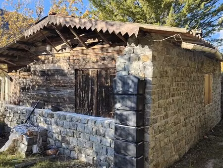 chalet charmant avec cheminée près de sospel