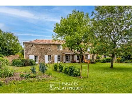 authentique maison de campagne : longère de caractère au coeur de la vendée
