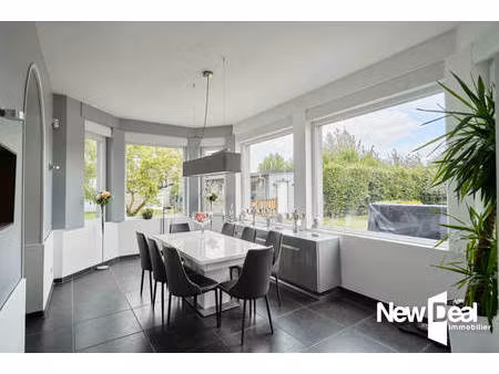 maison bourgeoise 4/5 chambres 360 m2 + studio 32 m2 rosult