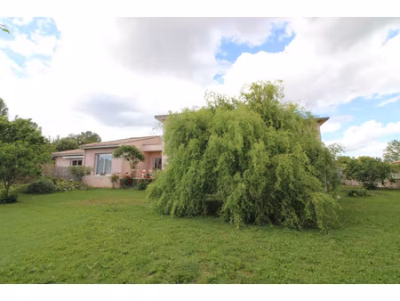 gard villa 150 m2 3 chambres terrain de 815 m2.