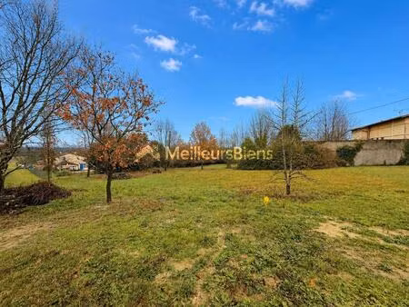 terrain 700 m² à gémil sans vis-à-vis  tout-à-l'égout et viabilisé