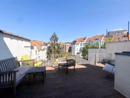 prox cee / appt 1 chbre non meublé avec terrasse