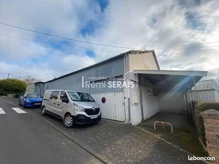maison 2 pièces 451 m²