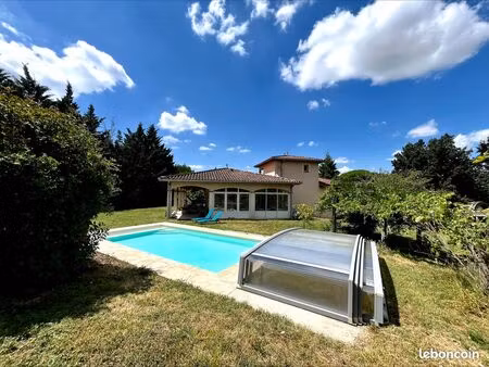 maison d'architecte 165 m2  4100 m2 de jardin
