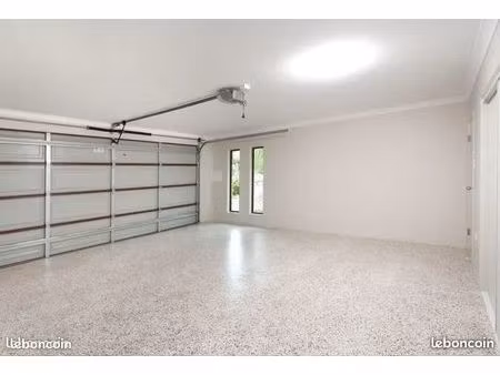 bureau entrepôt