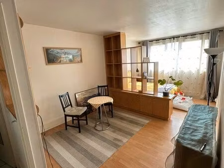 rer d le vert de maison appartement 37 m2