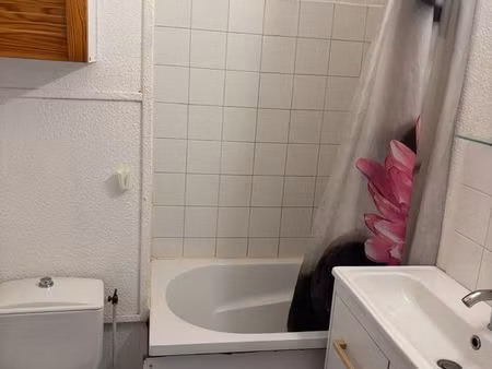 studio meublé de 14 m² - 450/mois charges comprises