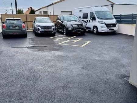 parking aéroport nantes