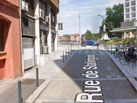 grande place de parking