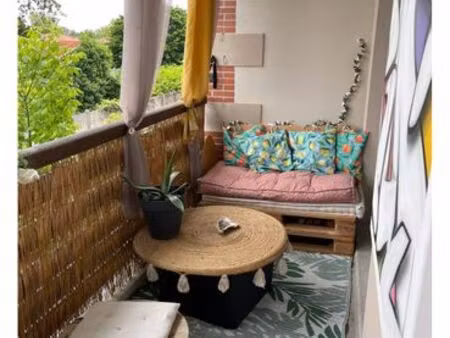 t3 avec balcon et place de parking