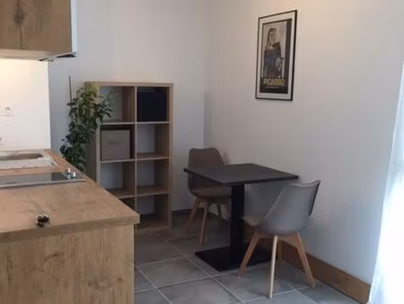 loue studio meublé neuf dans résidence de standing en plein cœur de rodez