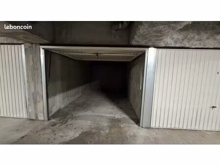 garage 13m2 lyon 9