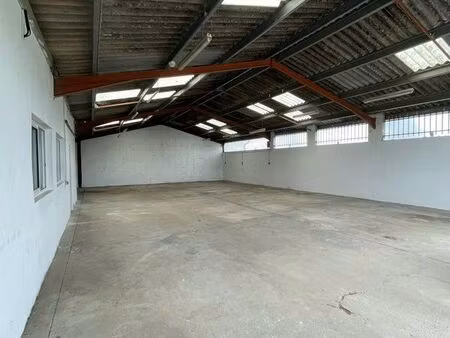 local stockage / artisanal à louer - baurech 33880