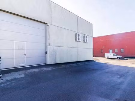 bien professionnel à louer à sauvenière € 2.450 (lnzcu) - immobilière hendrix entreprise |