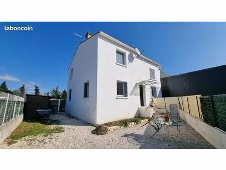 maison 3 pièces 80 m²