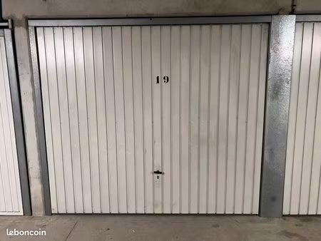 box à louer dans résidence sécurisée