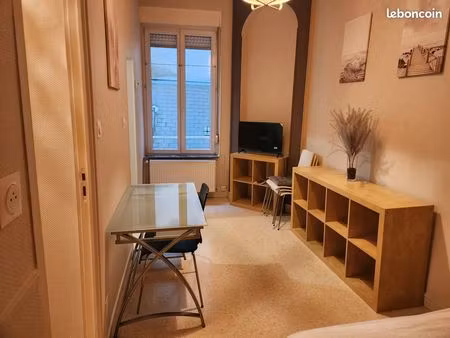 studio meublé rénové 23 m² – hyper centre metz