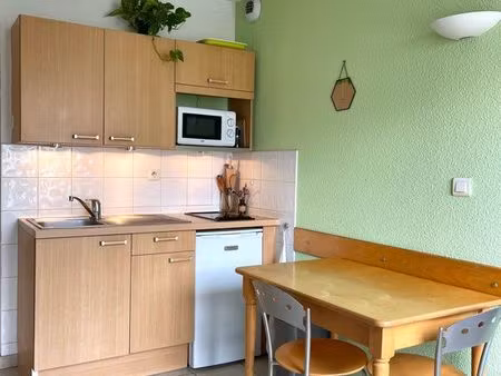 studio à louer disponible à partir du 1er juin