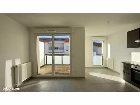 appartement 3 pièces 65 m²
