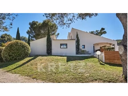 maison de luxe à vendre dans le quartier granettes-jauberte-sainte anne