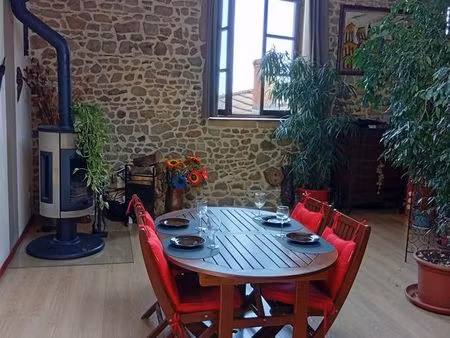 jolie maison en pierre