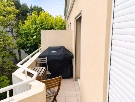 t2 duplex lumineux avec balcon et parking