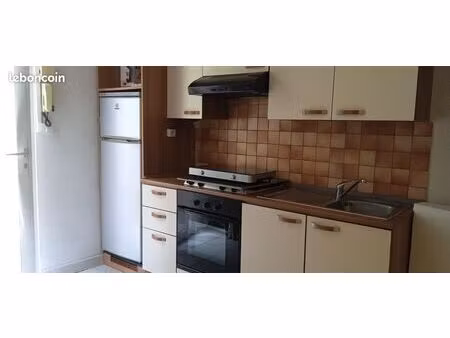 studio étudiant dans villa 13009