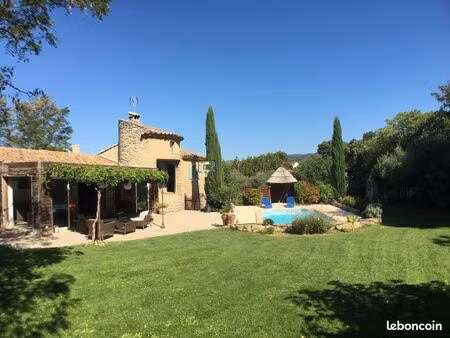 charmante maison avec piscine et grand studio indépendant