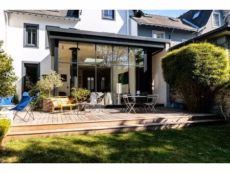 maison de luxe à vendre dans le quartier saint-clément - chalâtres
