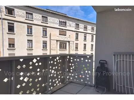 studio 1 pièce 26 m²