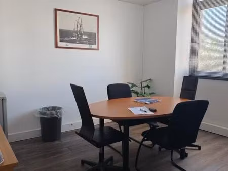 bureaux 100 m²