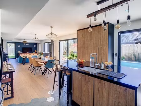 maison de luxe à vendre à gujan-mestras