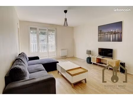 appartement 5 pièces 100 m²