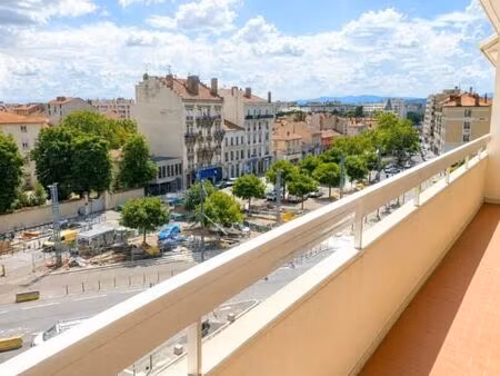 appartement 2 pièces 46 m²