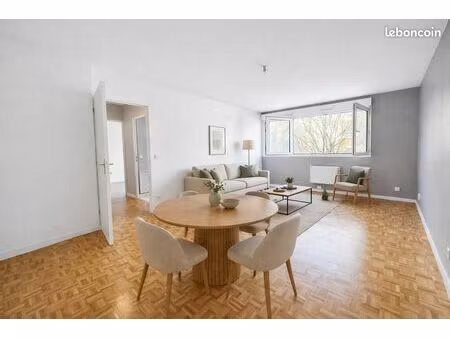 appartement 3 pièces 49 m²