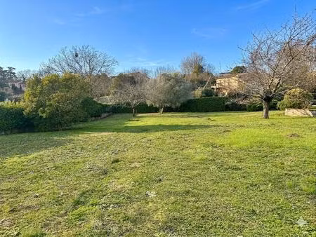 terrain constructible 755m² – dremil-lafage – en impasse  plein sud