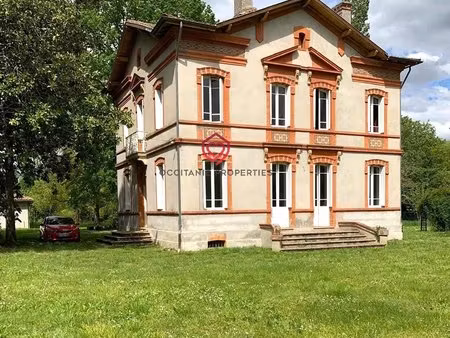 maison de caractère sur grande parcelle arborée
