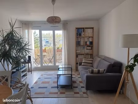 bel appartement 4 pièces de 84 m2  280 000