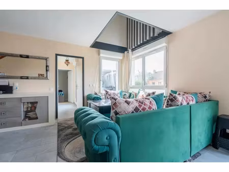 vente duplex 5 pièces 94 m² à stains (93240)  250 000 €