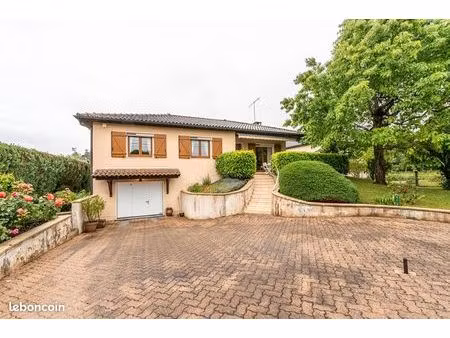 propriété 5 pièces 92 m²