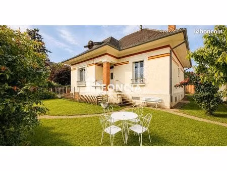 villefranche-sur-saône – maison de caractère des années 30 – 130 m² habitables – 60 m2 res
