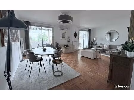grand appartement traversant t4