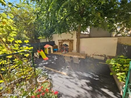 appartement esprit maison avec jardin