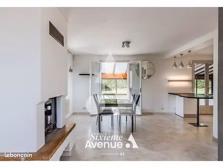 maison 8 pièces 147 m²