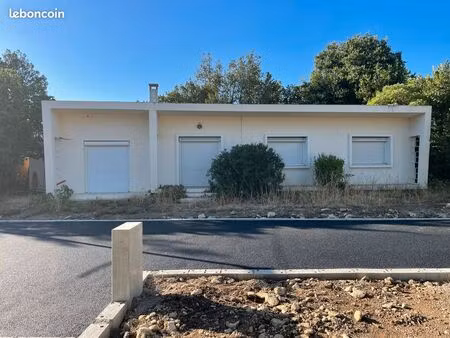 vends maison de plein pied